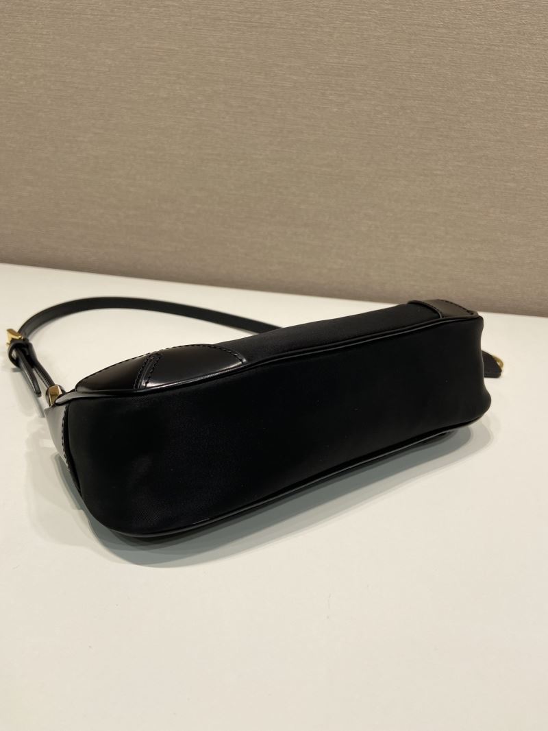 Pra*a hobo bags